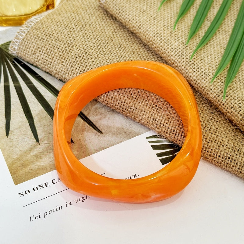 Bracelet en résine orange