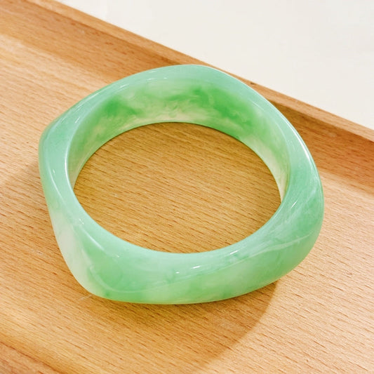 Bracelet en résine vert clair