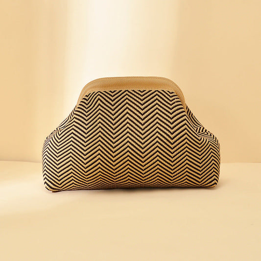 Pochette NOIR & BEIGE effet vagues